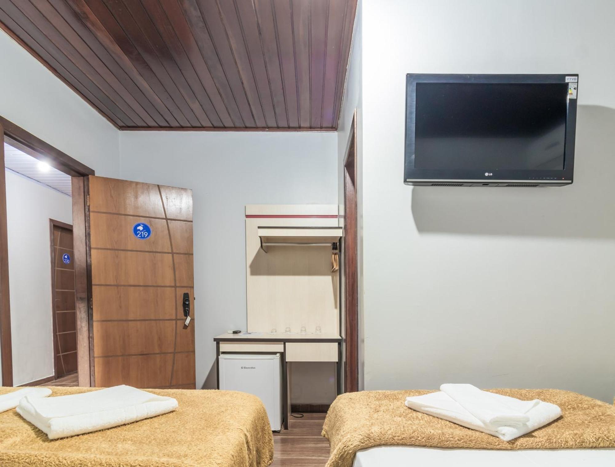 Foz Budget Hotel Φοζ ντο Ιγκουασού Εξωτερικό φωτογραφία